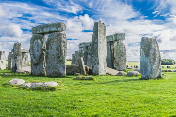 Stonehenge & Roman Baths Guided Tour from London